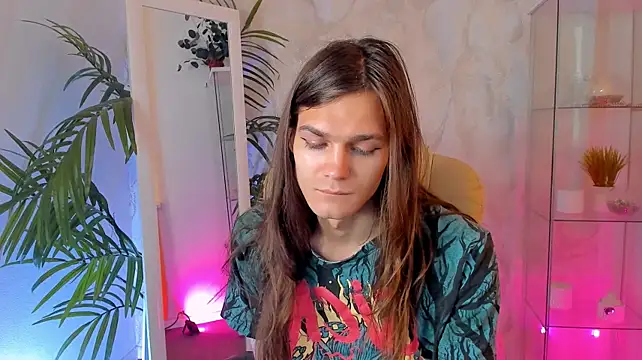WillFobos Adlı Modelin Canlı XXX Sohbeti