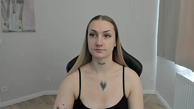 AlexaTease 라이브 XXX 채팅
