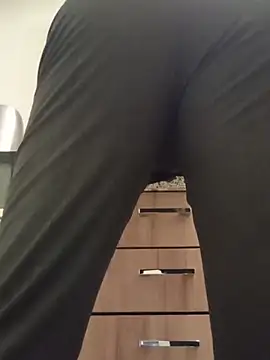 RAINBOWONE live XXX chat
