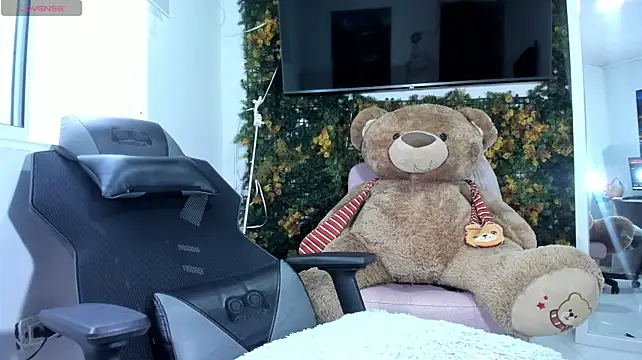 XXX chat uživo modela emily_palmeer