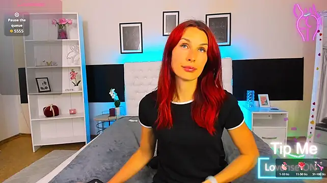 KiraNeeww: απευθείας συνομιλία ΧΧΧ