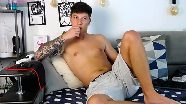 ThomasEdisonn Chat XXX in diretta