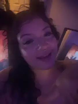 WeluvyouKarma Live XXX-Chat