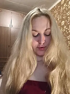LianaJuのライブXXXチ  ャット