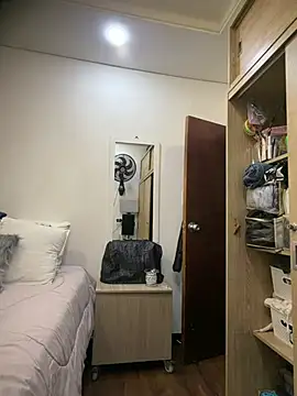 Chat +18 de carolgaita ao vivo