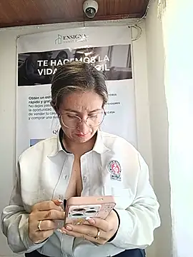 Valentina--1 Live XXX-chat