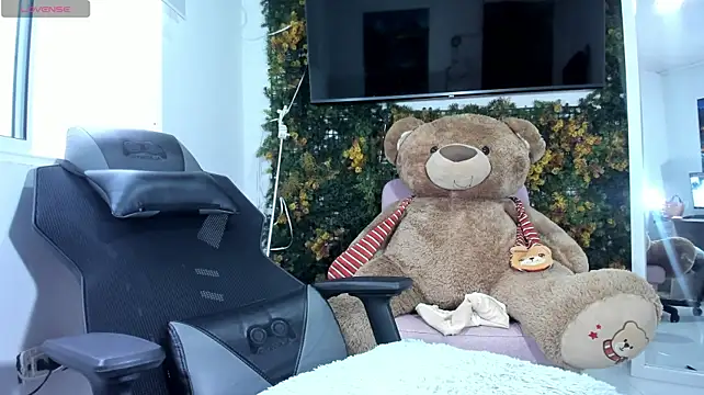 XXX chat uživo modela emily_palmeer