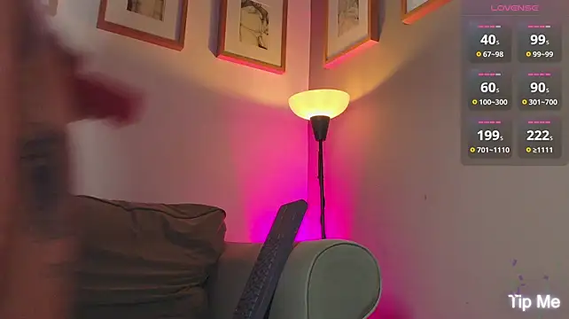 Ackerman_Eren_ Live XXX-Chat