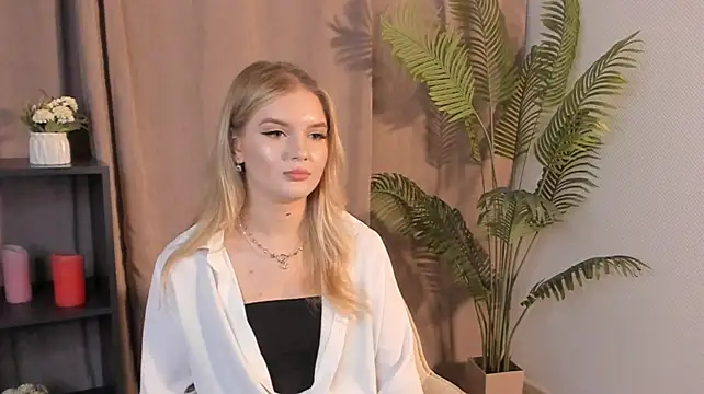 RuthieMalys Chat XXX in diretta