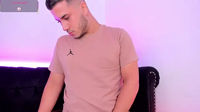Axel_grey_ Chat XXX in diretta