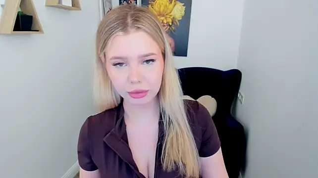 FollowLovee – Live XXX-chat