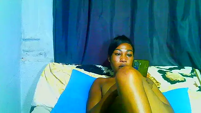 Chat +18 de freaky_naughty ao vivo