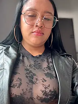 Chatroom XXX en direct de Outdoors-Mia_Khalifa