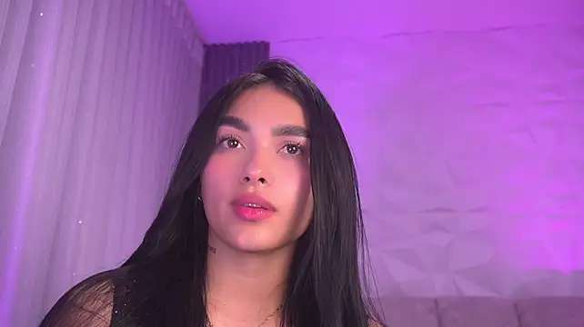 katy_rioss élő XXX-chatje