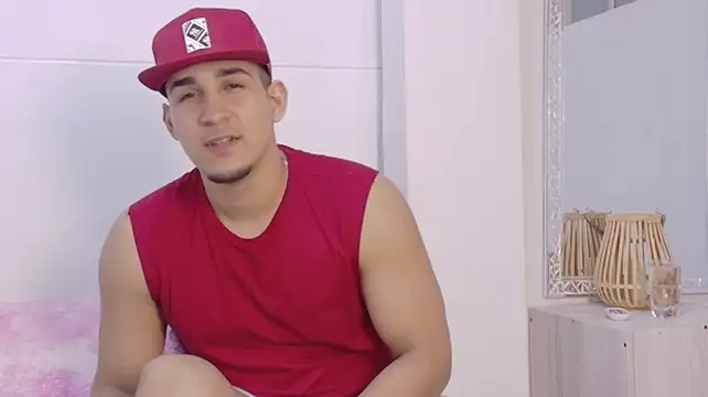 Czat XXX na żywo – Massimo_11