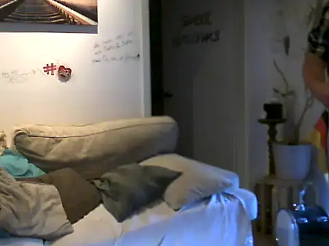 B-A-M-B-I Live XXX-Chat