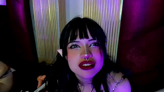HannaRoussee's Live XXX Chat