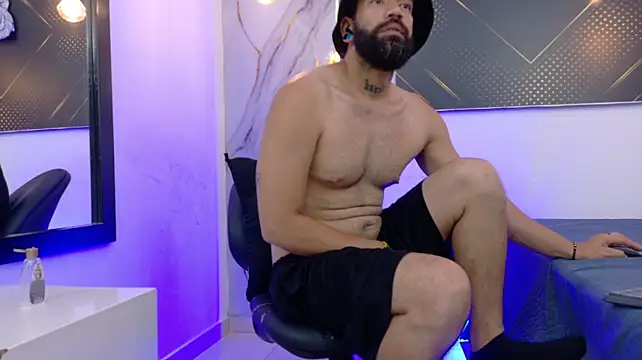 Živý XXX chat theronnyone