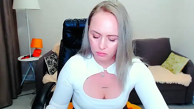 Živý XXX chat LiluMoon__