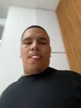 XXX chat uživo modela Patricio_02