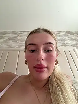 Chatroom XXX en direct de blondetart69