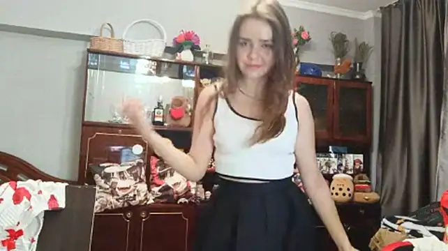 QueenBeatrice 现场XXX聊天