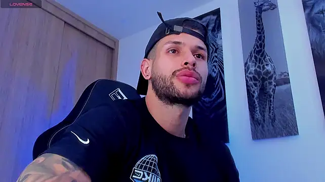 XXX chat uživo modela Santos_ramirez1
