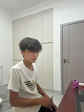 aliu229 在線直播表演