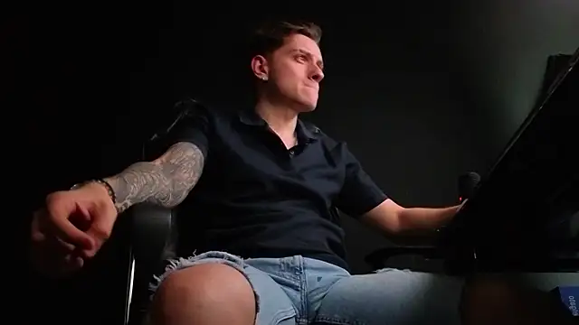 FelixStarkk Live XXX Chat