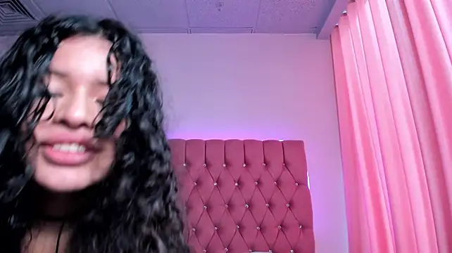 Chatroom XXX en direct de Tulipxo
