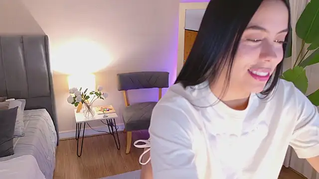 Živý XXX chat Megaan___