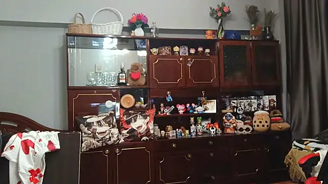 QueenBeatrice – Naživo XXX chat