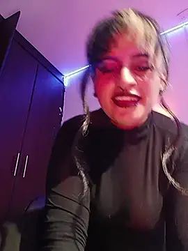 ValkiriaFoX XXX чат на живо