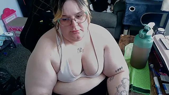 Chat XXX en directo de BBW-QUEENIE