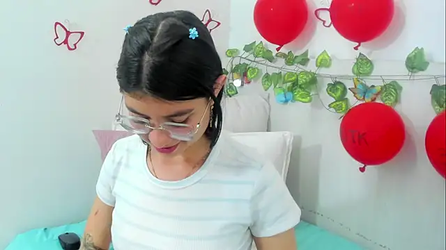 Czat XXX na żywo – LindaCatalina_