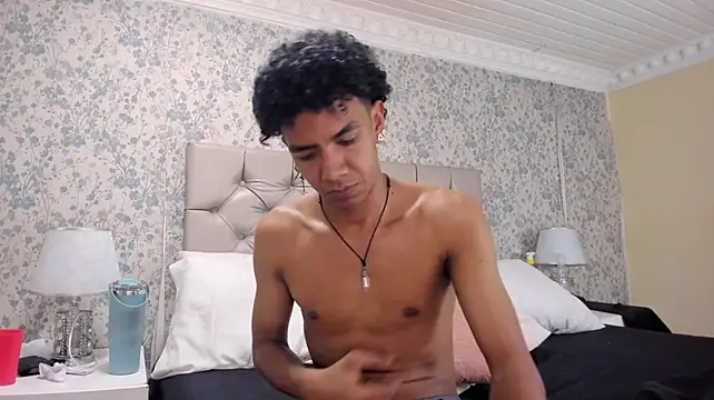 MarckThompsonn's Live XXX Chat