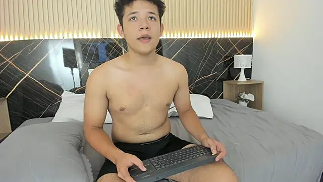 Axel_West8 Live XXX-chat