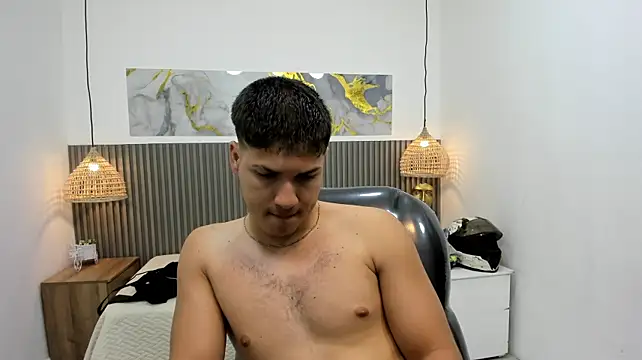 צ'אט XXX בשידור חי של AlessandroFranco