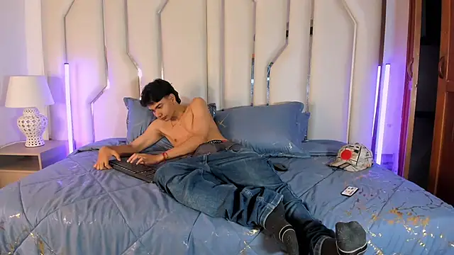 Chat XXX en directo de Ethan_Carter_