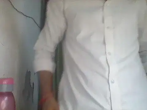 Stubborndesiboy Live XXX-chat