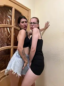 צ'אט XXX בשידור חי של RussianGirls_