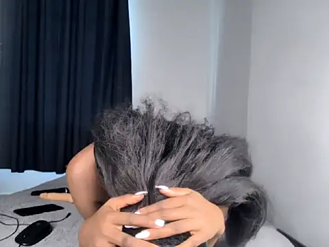 LuchitaHottieのライブXXXチャット