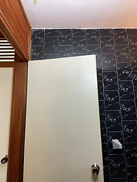 SaharQamarのライブXXXチャット