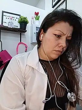 SARA_21-: онлайн-секс-чат