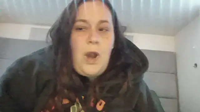 BlazinMaddox Live XXX-chat