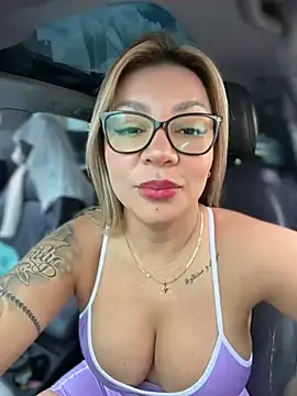 DIANITA_1988's Live XXX Chat