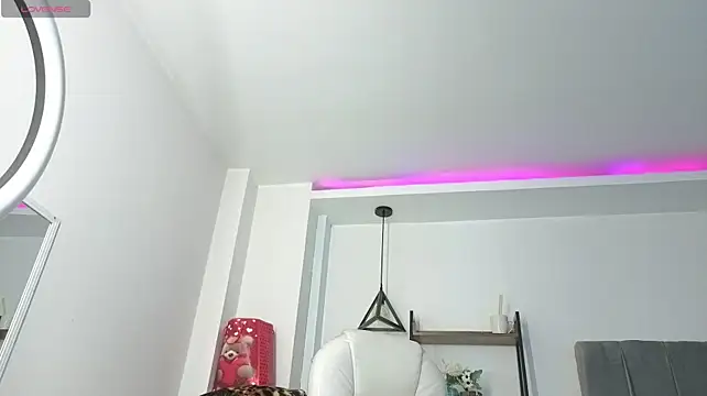 Elysianpair Chat XXX live