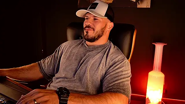 AngeloEric Chat XXX live