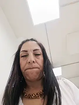 XXX chat uživo modela _Kamy_Hot