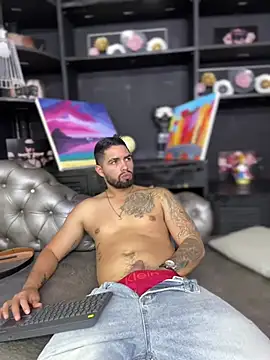 matteosantos' Live XXX Chat